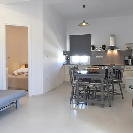 דירה Vagia Calm House *